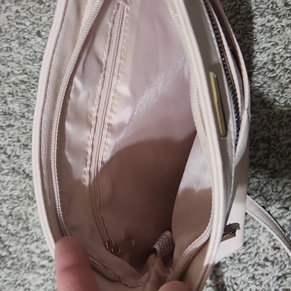 Light pink faux leather purse - Picture 5 of 6